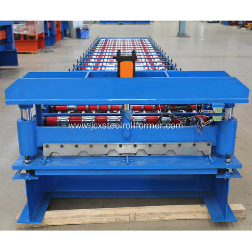 Trapezoidal roof panel forming machine
